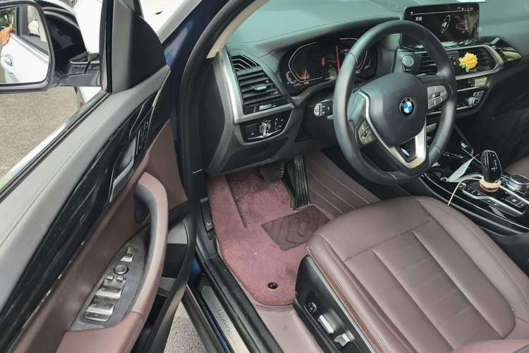 Used BMW X3 2020 xDrive25i Luxury Package Driver Seat
