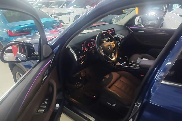 Used BMW X3 2020 xDrive28i Luxury Package Driver Seat