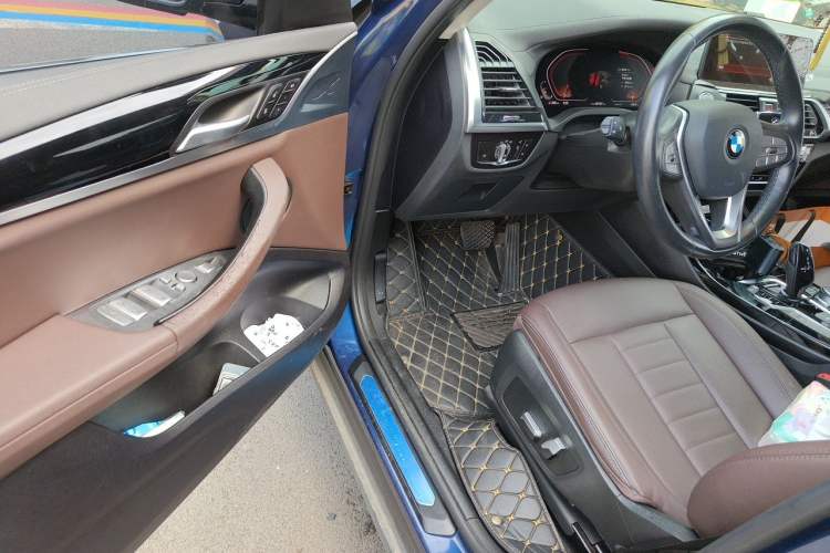 Used BMW X3 2020 xDrive25i Luxury Package Driver Seat