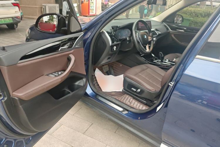 Used BMW X3 2020 xDrive25i Luxury Package Driver Seat