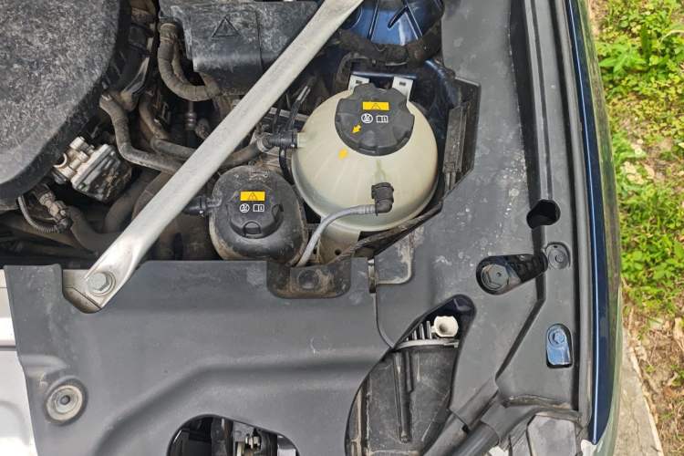 Used BMW X3 2020 xDrive28i M Sport Package Engine Bay Left