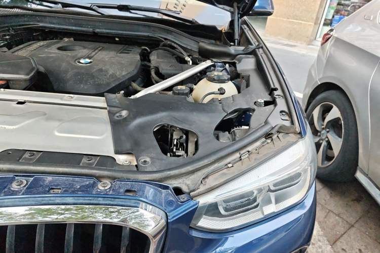 Used BMW X3 2020 xDrive25i M Sport Package Engine Bay Left