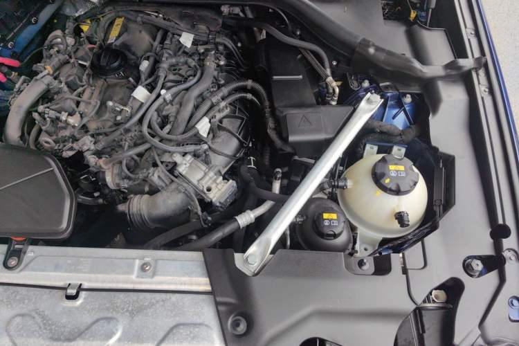 Used BMW X3 2020 xDrive28i Luxury Package Engine Bay Left