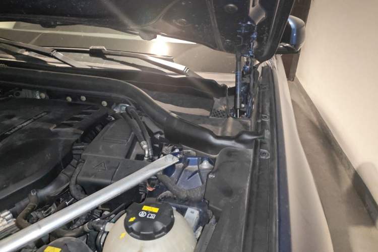 Used BMW X3 2020 xDrive28i M Sport Package Engine Bay Left