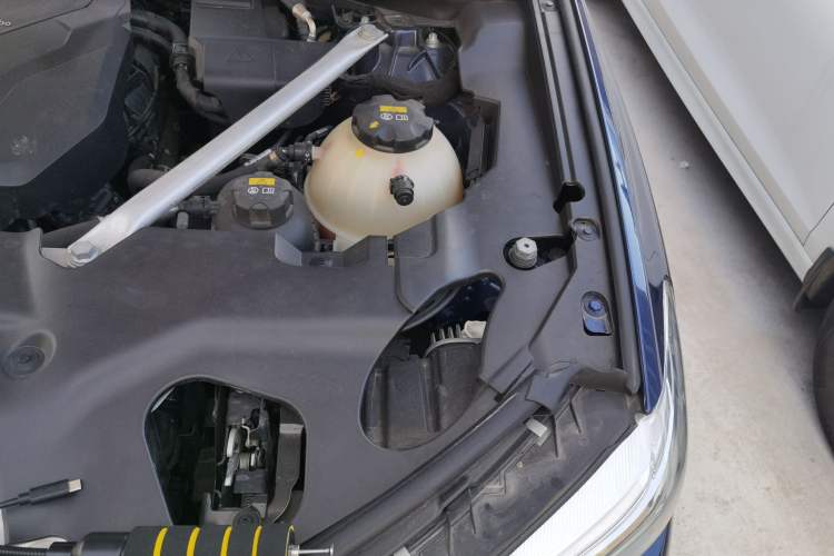 Used BMW X3 2020 xDrive28i M Sport Package Engine Bay Left