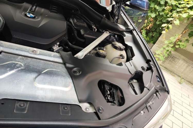 Used BMW X3 2020 xDrive28i M Sport Package Engine Bay Left