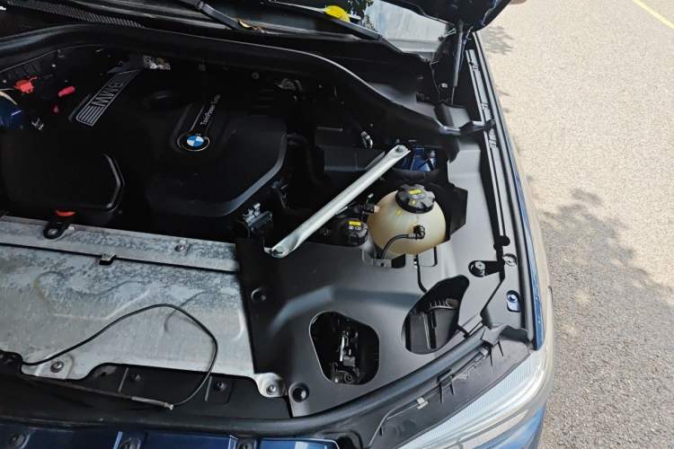 Used BMW X3 2020 xDrive25i M Sport Package Engine Bay Left