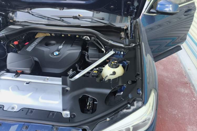 Used BMW X3 2020 xDrive25i M Sport Package Engine Bay Left