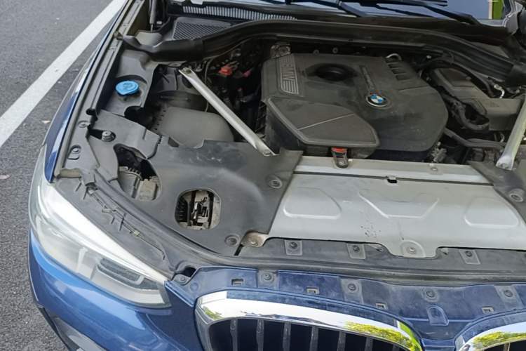 Used BMW X3 2020 xDrive25i M Sport Package Engine Bay Right