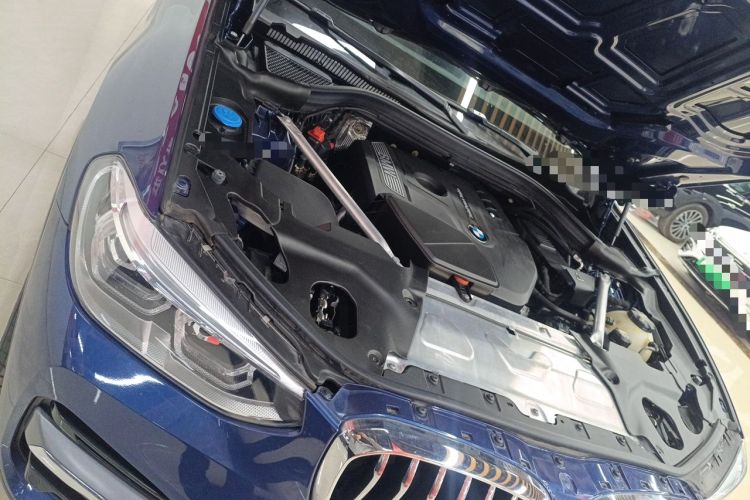 Used BMW X3 2020 xDrive25i Luxury Package Engine Bay Right
