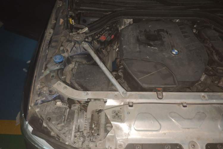 Used BMW X3 2020 xDrive25i M Sport Package Engine Bay Right