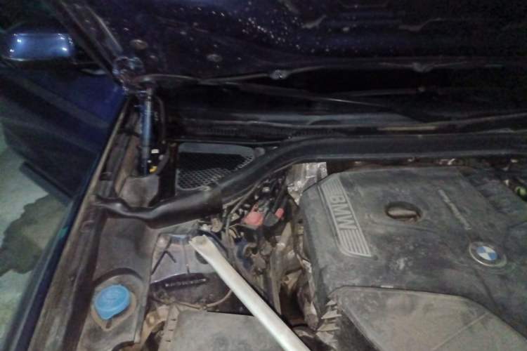 Used BMW X3 2020 xDrive25i Luxury Package Engine Bay Right