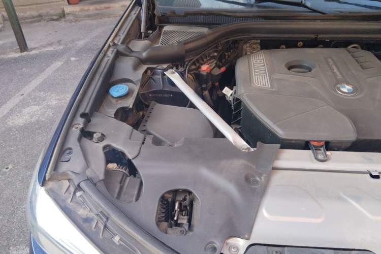 Used BMW X3 2020 xDrive25i M Sport Package Engine Bay Right