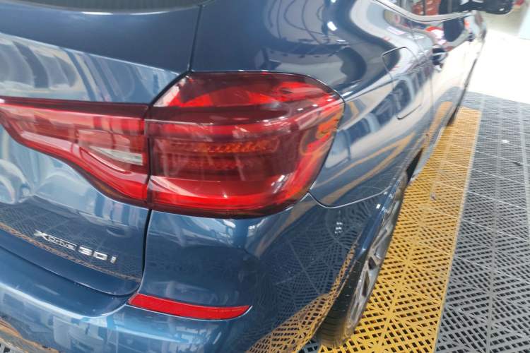 Used BMW X3 2020 xDrive30i Luxury Model with M Sport Package Exterior 3