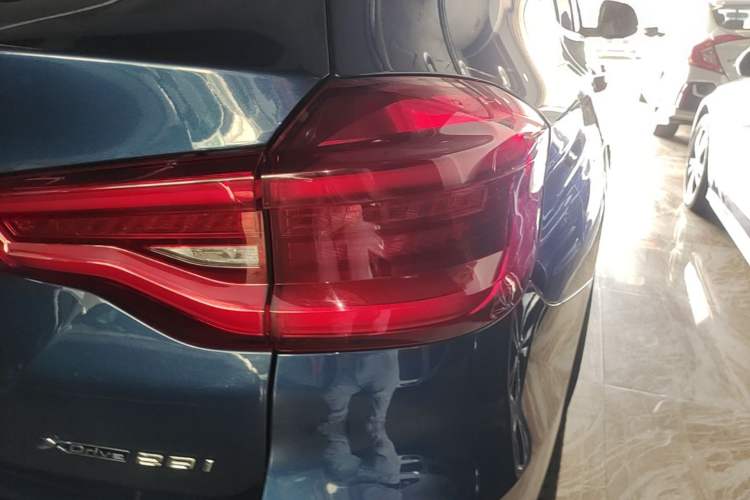 Used BMW X3 2020 xDrive28i Luxury Package Exterior 3