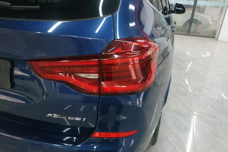Used BMW X3 2020 xDrive25i M Sport Package Exterior 3