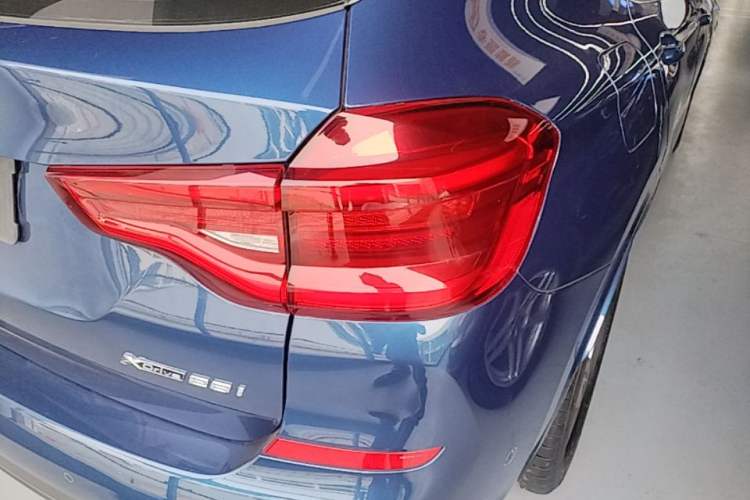 Used BMW X3 2020 xDrive28i M Sport Package Exterior 3