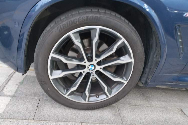 Used BMW X3 2020 xDrive30i Luxury Model with M Sport Package Exterior 4