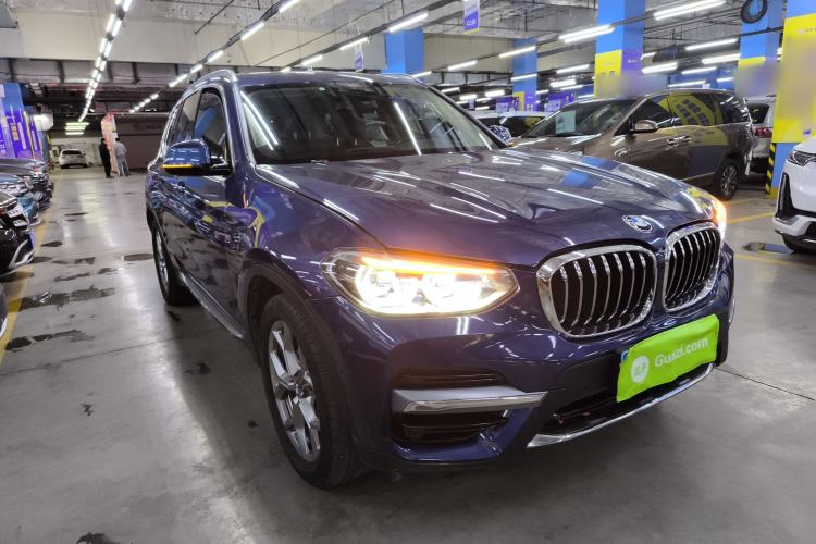 Used BMW X3 2020 xDrive28i Luxury Package Front Right 45 Deg