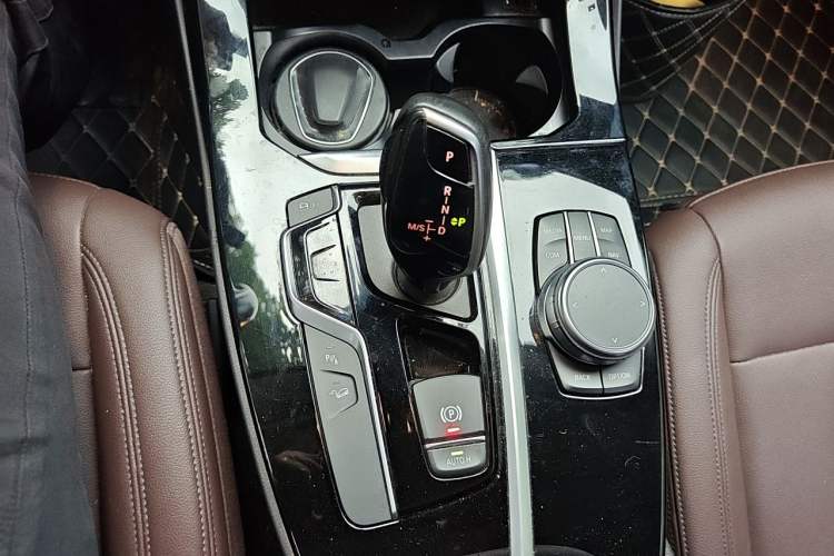 Used BMW X3 2020 xDrive25i Luxury Package Gear Lever