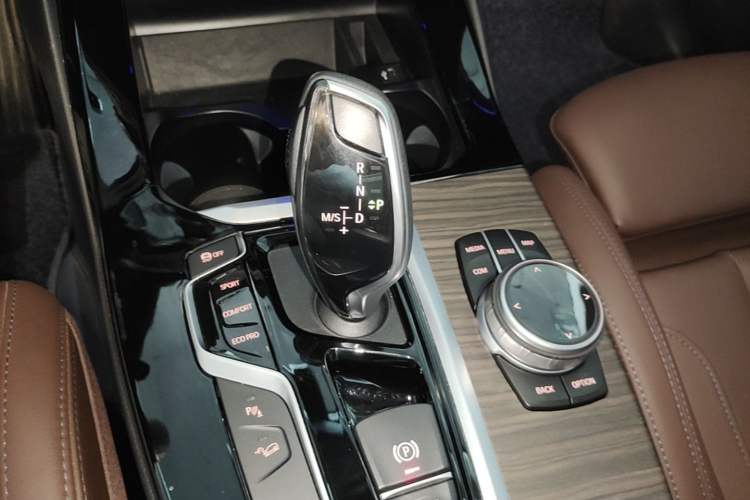 Used BMW X3 2020 xDrive28i Luxury Package Gear Lever