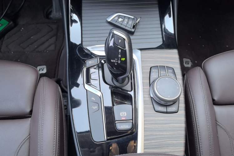 Used BMW X3 2020 xDrive28i Luxury Package Gear Lever