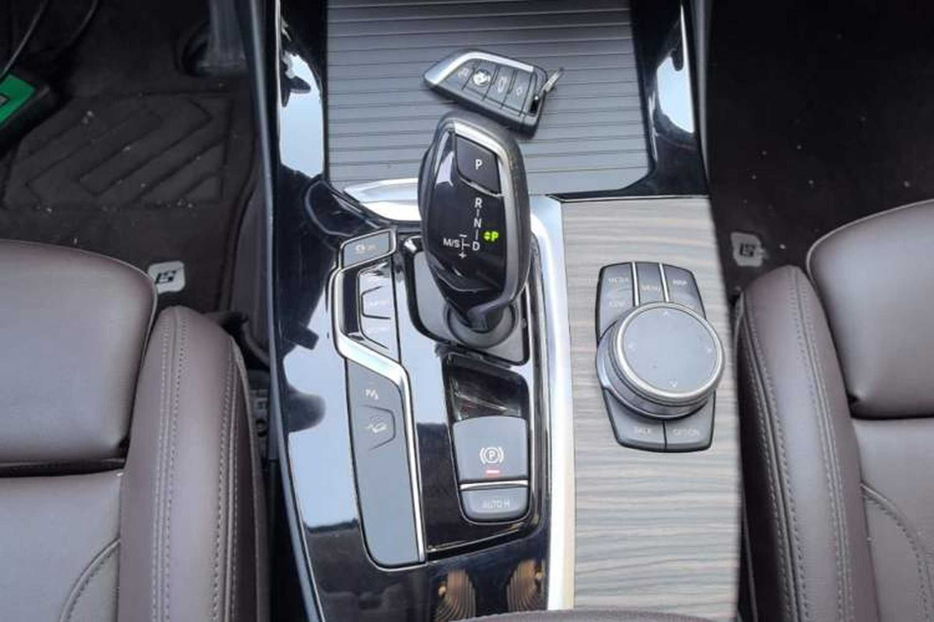 Used BMW X3 2020 xDrive28i Luxury Package Gear Lever