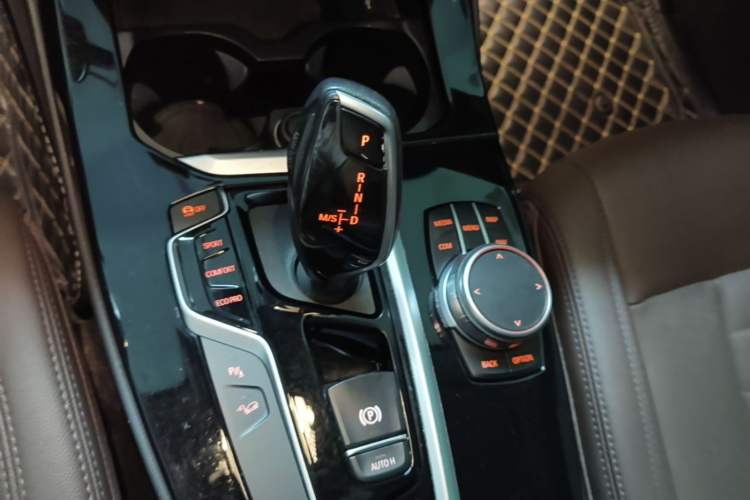 Used BMW X3 2020 xDrive25i Luxury Package Gear Lever