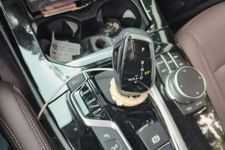 Used BMW X3 2020 xDrive25i Luxury Package Gear Lever