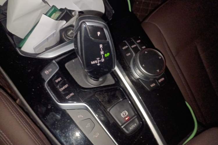 Used BMW X3 2020 xDrive25i Luxury Package Gear Lever