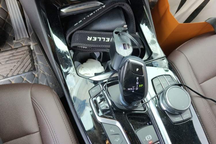 Used BMW X3 2020 xDrive25i Luxury Package Gear Lever
