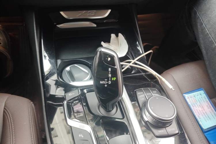 Used BMW X3 2020 xDrive25i Luxury Package Gear Lever