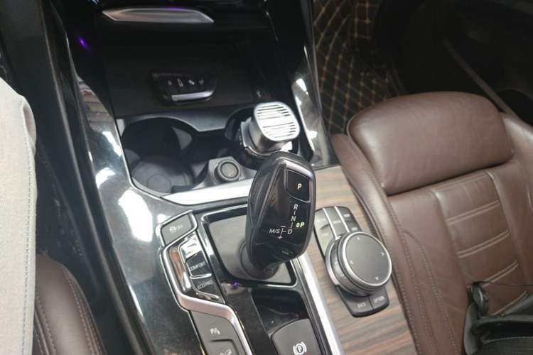Used BMW X3 2020 xDrive28i Luxury Package Gear Lever