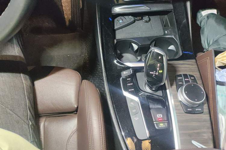 Used BMW X3 2020 xDrive28i Luxury Package Gear Lever
