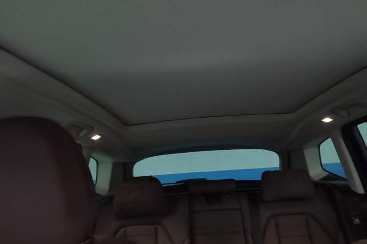Used BMW X3 2020 xDrive25i Luxury Package Headliner