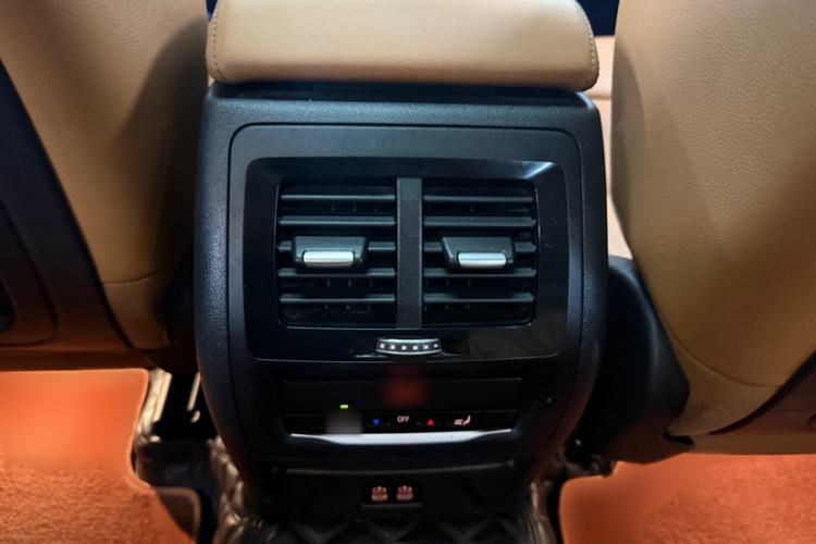 Used BMW X3 2020 xDrive30i Luxury Model with M Sport Package Interior 5