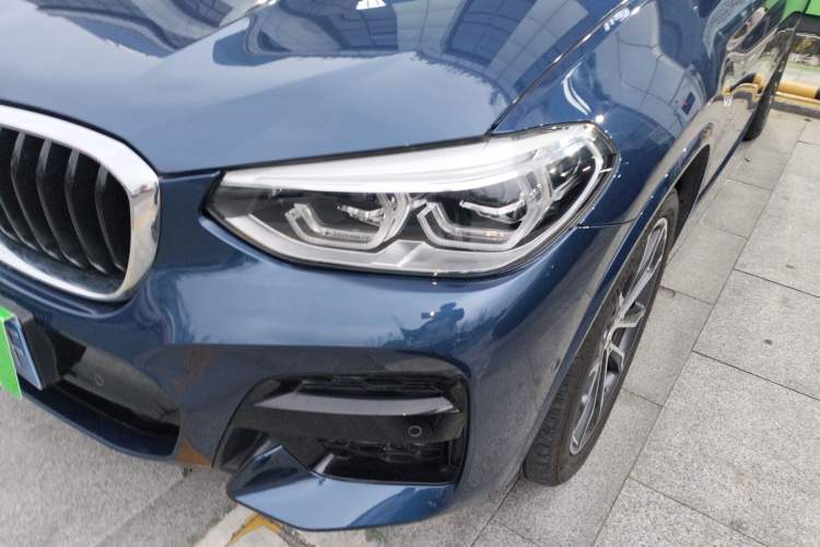 Used BMW X3 2020 xDrive30i Luxury Model with M Sport Package Left Front Headlight