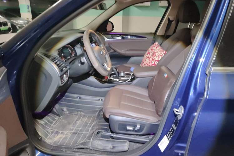 Used BMW X3 2020 xDrive25i Luxury Package Left Front Seat
