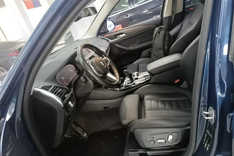 Used BMW X3 2020 xDrive28i M Sport Package Left Front Seat