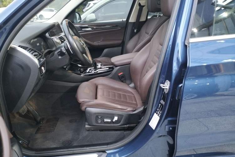 Used BMW X3 2020 xDrive30i Luxury Model with M Sport Package Left Front Seat