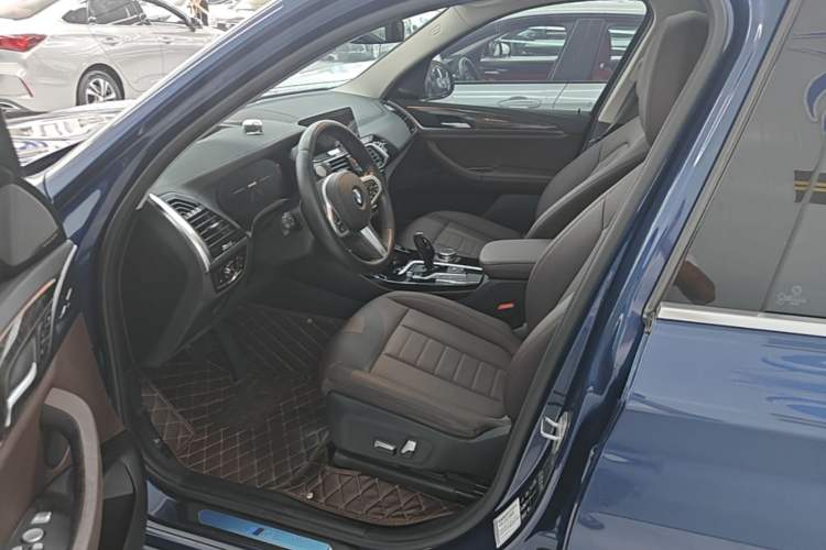 Used BMW X3 2020 xDrive25i M Sport Package Left Front Seat