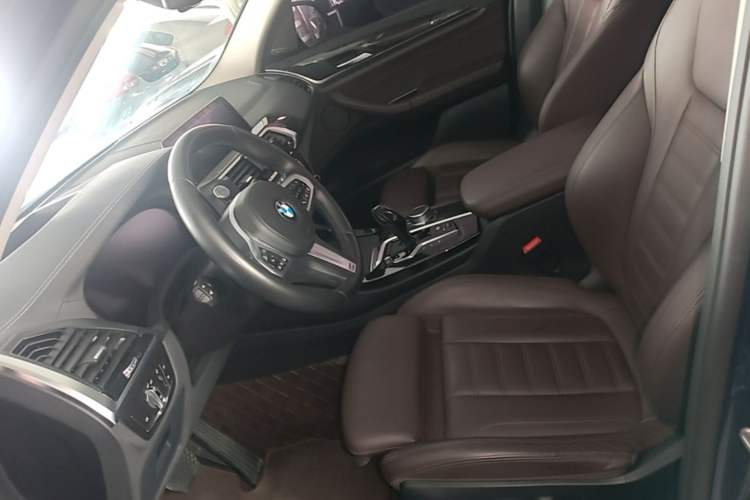 Used BMW X3 2020 xDrive30i Luxury Model with M Sport Package Left Front Seat