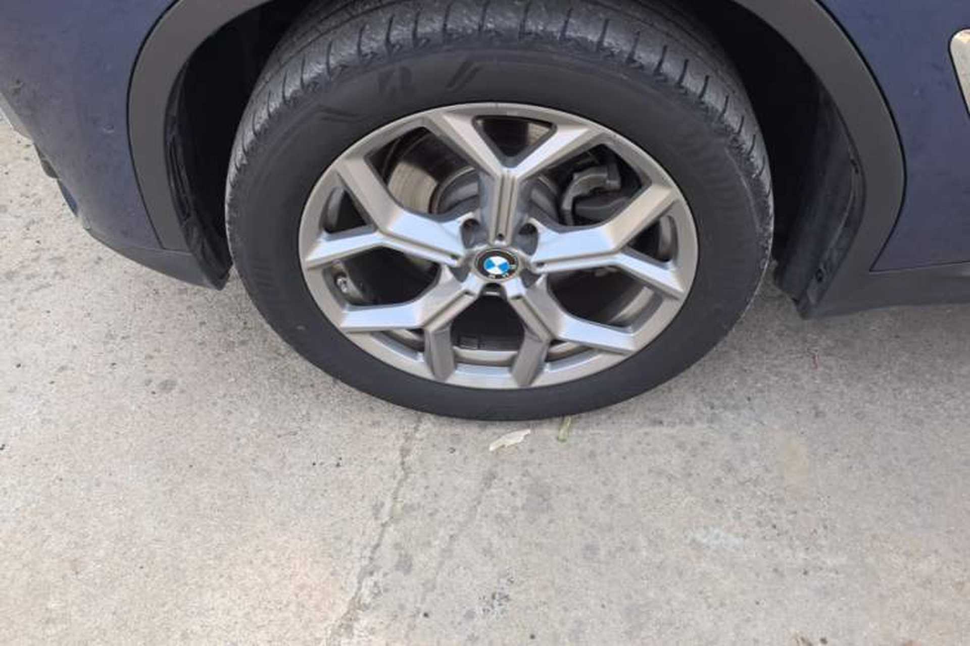 Used BMW X3 2020 xDrive28i Luxury Package Left Front Wheel Hub