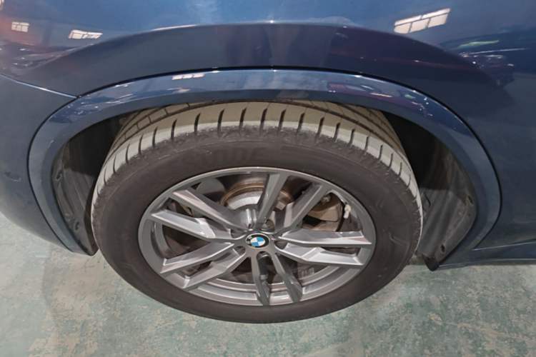 Used BMW X3 2020 xDrive28i M Sport Package Left Front Wheel Hub