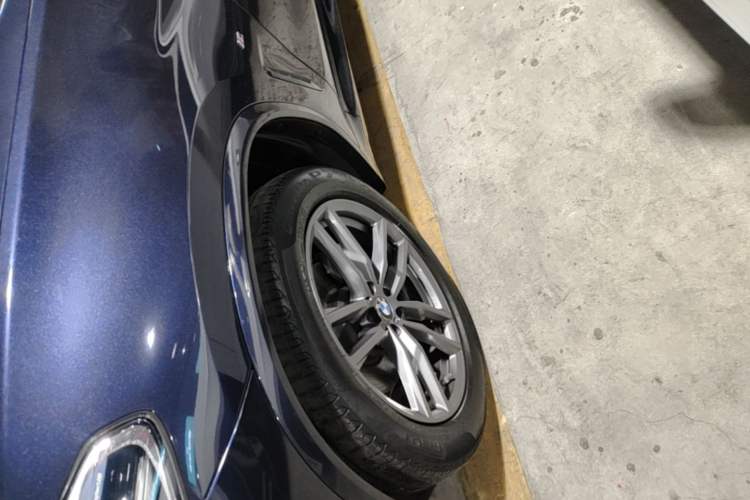 Used BMW X3 2020 xDrive28i M Sport Package Left Front Wheel Hub
