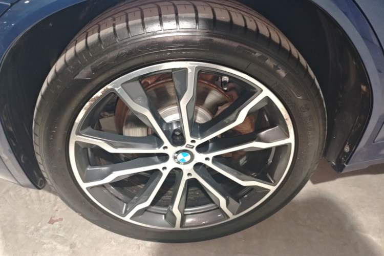 Used BMW X3 2020 xDrive30i Luxury Model with M Sport Package Left Front Wheel Hub