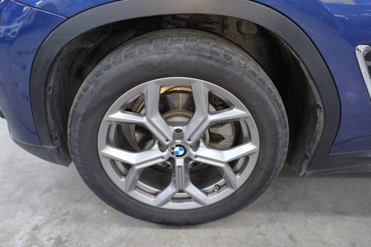 Used BMW X3 2020 xDrive28i Luxury Package Left Front Wheel Hub