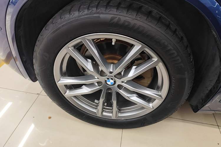 Used BMW X3 2020 xDrive28i M Sport Package Left Front Wheel Hub