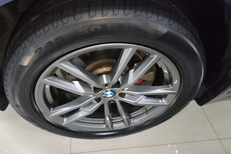 Used BMW X3 2020 xDrive28i M Sport Package Left Front Wheel Hub