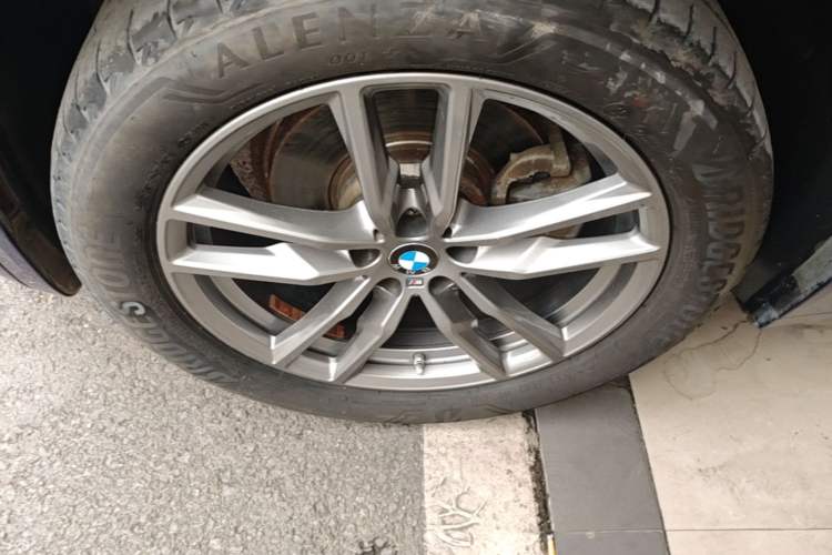 Used BMW X3 2020 xDrive28i M Sport Package Left Front Wheel Hub